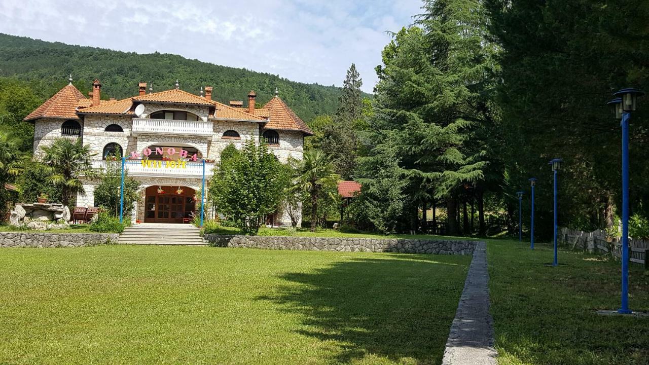 Sara Hotel Buzet Kültér fotó